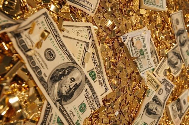 سعر الدولار الأمريكي